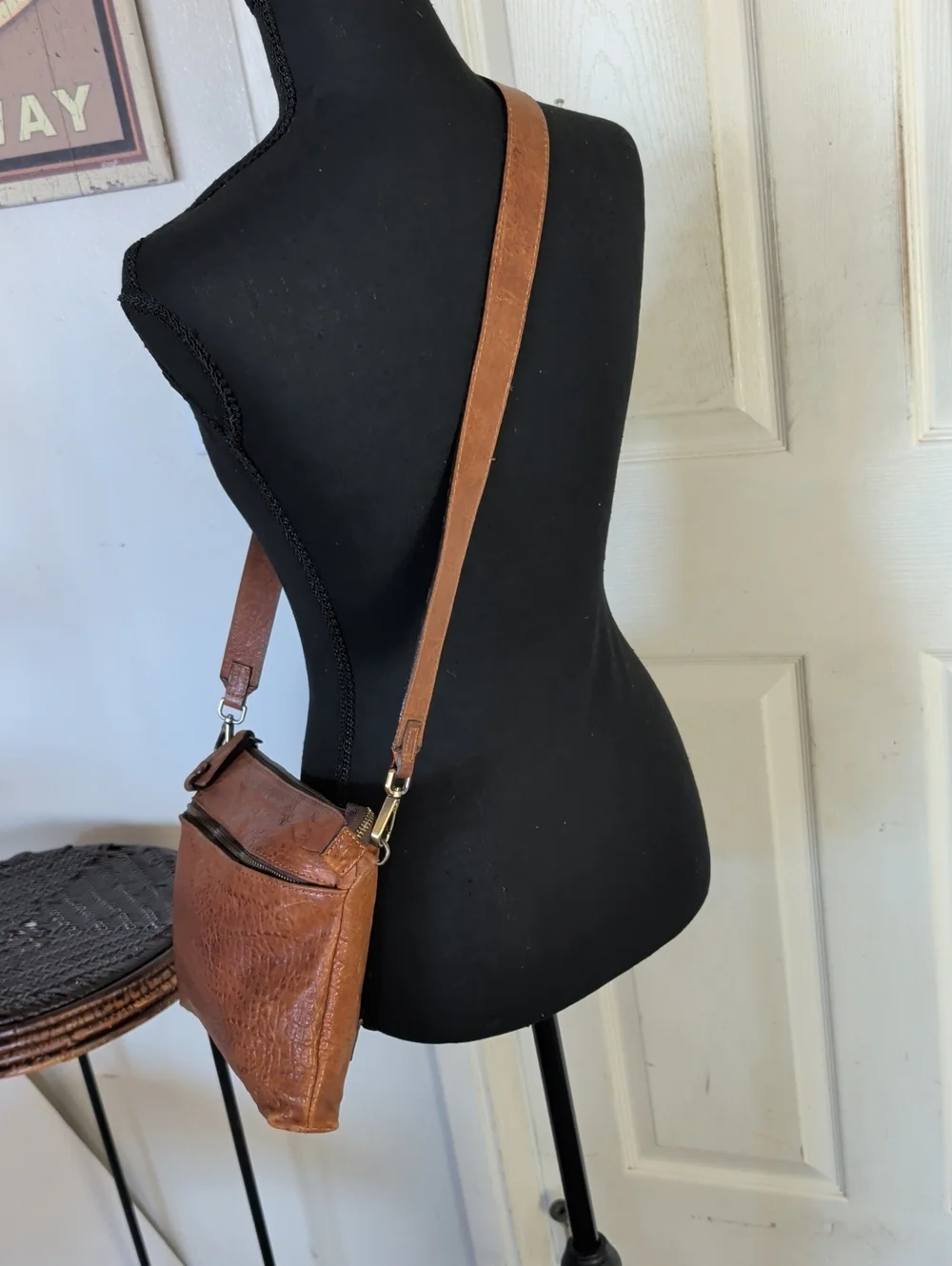 Maxon Collection Italy Leather Crossbody Bag